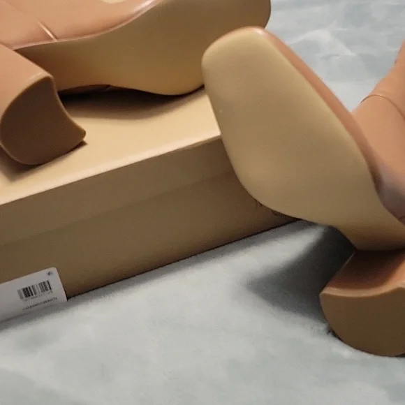 New With Box. Steve Madden Camel Color Lizah Tall Boots With Heel - Picture 3 of 10